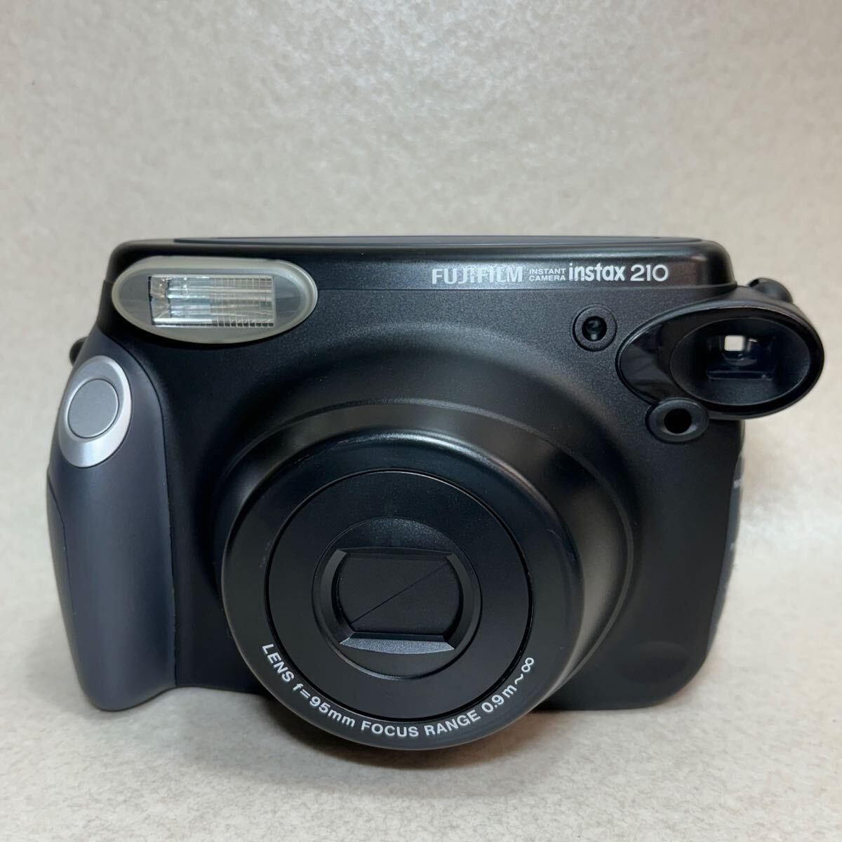 W4-8 ） FUJIFILM instax 210 ポラロイドカメラ　 富士フイルム インスタントカメラ