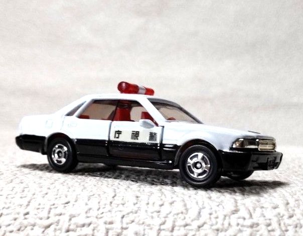 トミカ 日産 セドリック  パトロールカー  箱無し二手;物流保障;没有明显的损伤或污渍