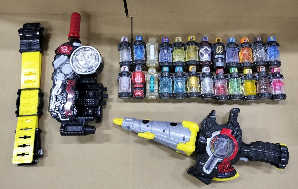 仮面ライダービルド DXビルドドライバー 変身ベルト DXドリルクラッシャー フルボトル セット まとめ売り 二手;物流保障;没有明显的损伤或污渍