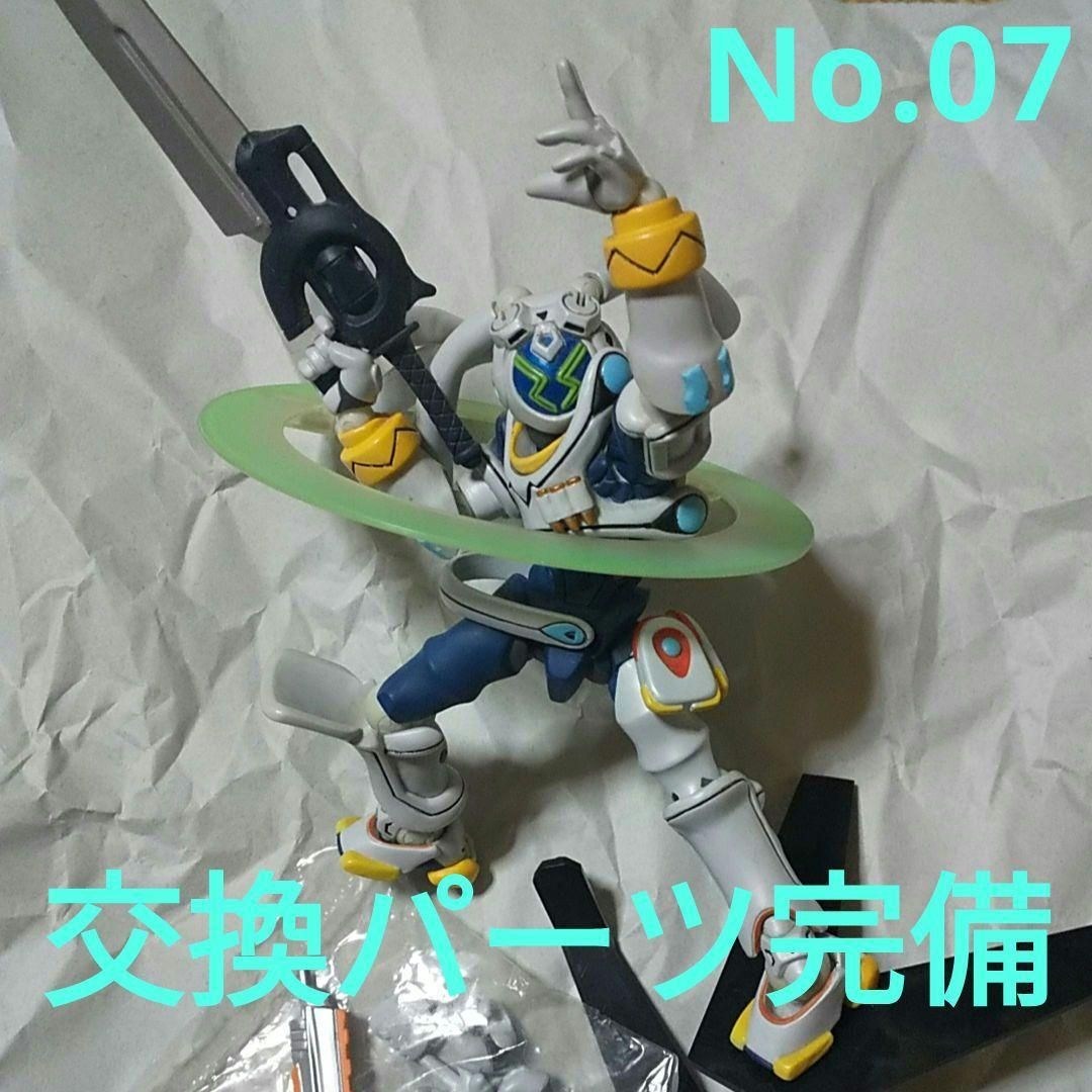 リボルテック　リボルテックヤマグチ No.07 キングゲイナー　箱無し　パーツ完備＋長い台座パーツ　ゆうパケットポスト二手;物流保障;没有明显的损伤或污渍;易碎品