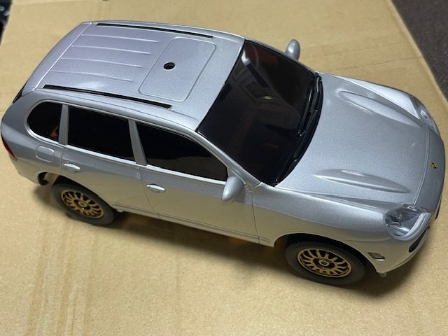 京商　ミニッツレーサー　ポルシェ　カイエンターボ　USED　シャーシ付　動作未確認