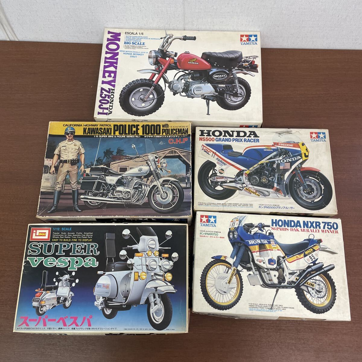 ジャンク バイク オートバイ プラモデル 5点 まとめ ユニオン カワサキポリス1000 タミヤ 1/6 ホンダ・モンキーZ50J-I など 