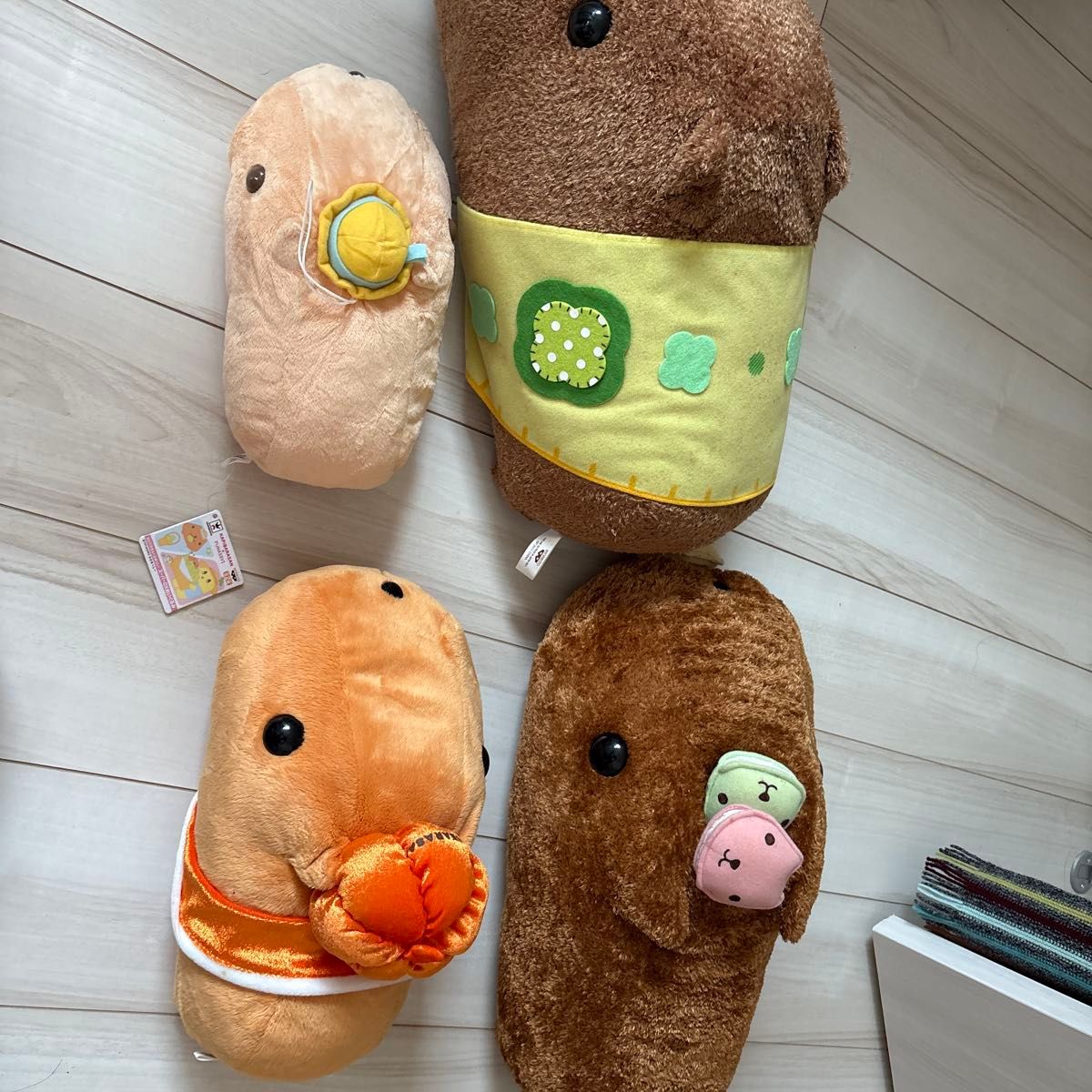 カピバラさん ぬいぐるみ 4点セット まとめ売り二手;物流保障;没有明显的损伤或污渍
