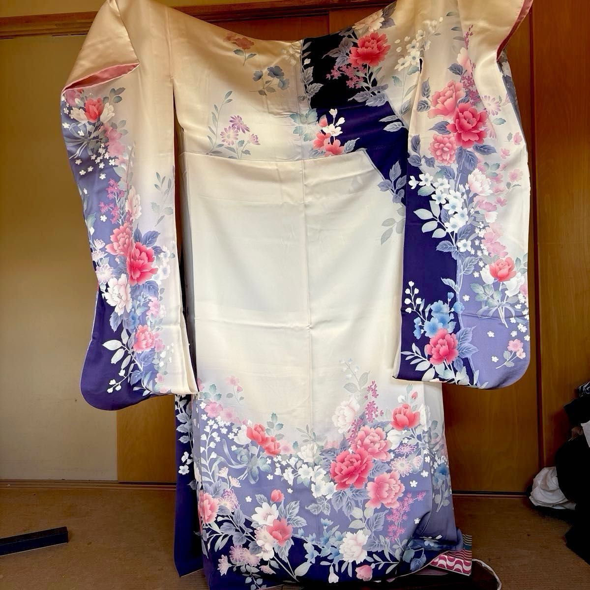 振袖 正絹 花柄 牡丹 菊 桜 卒業式 成人式 結婚式二手;物流保障;没有明显的损伤或污渍