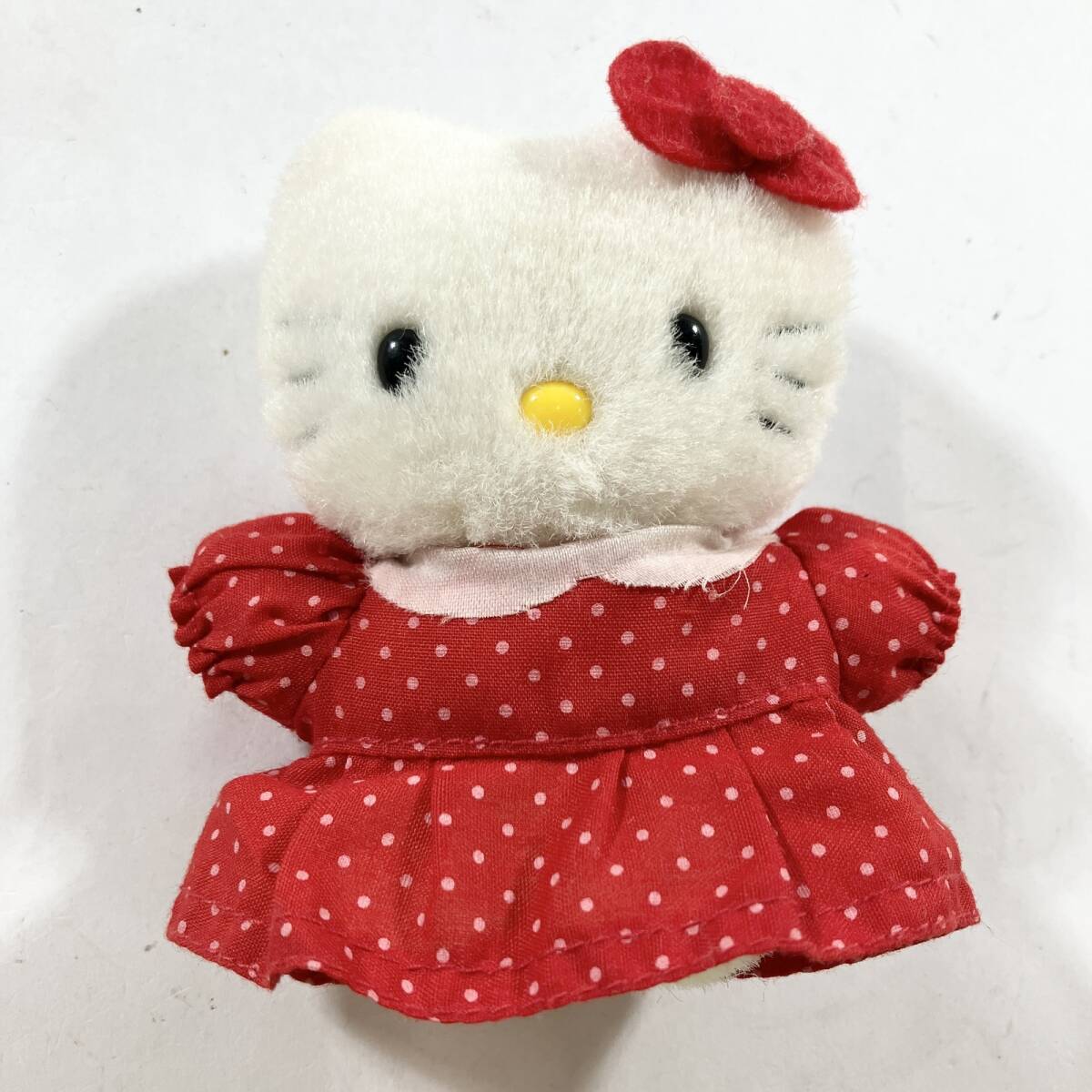 ★ サンリオ ハローキティ 2005年 カワグチ ぬいぐるみ マスコット 水玉 ドレス 赤 レトロ ポップ キャラクター グッズ キティ 現状品