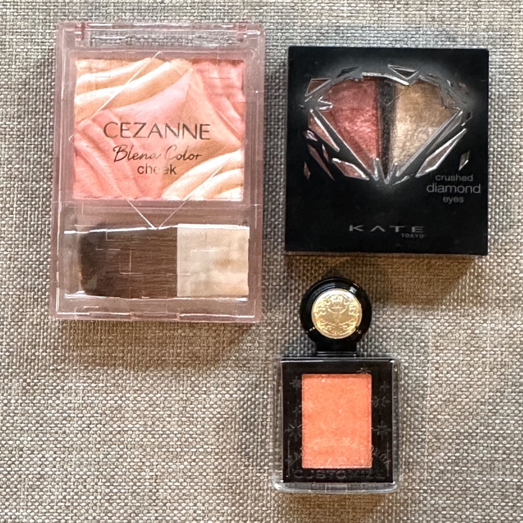 コスメ　化粧品　中古　3つセットで　ケイト　セザンヌ　マジョマジョ有损伤或污渍