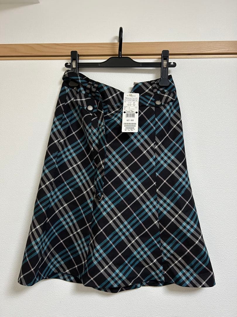 【BURBERRY BLUE LABEL】フレアスカートBURBERRY BLUE LABEL;未使用
