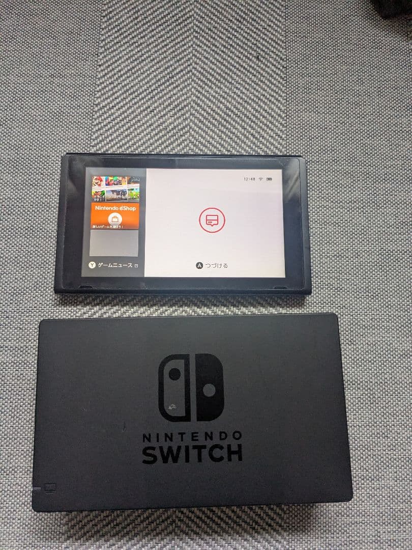 Nintendo Switch 本体とドッグNintendo Switch;有些许损伤或污渍