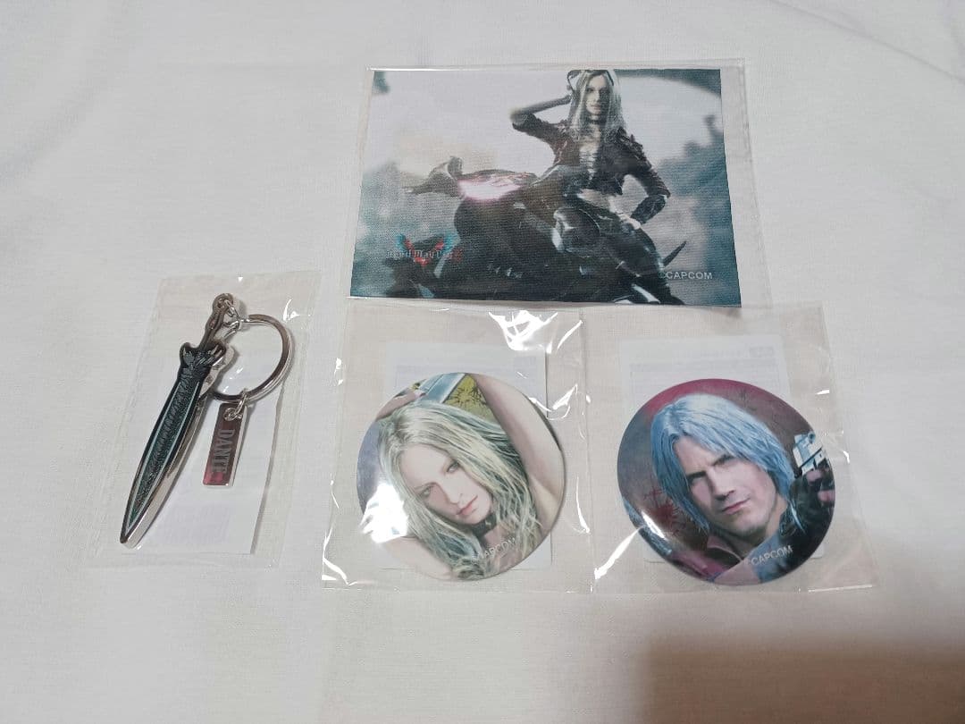 カプくじ デビルメイクライ5 ダンテ トリッシュ セット未使用