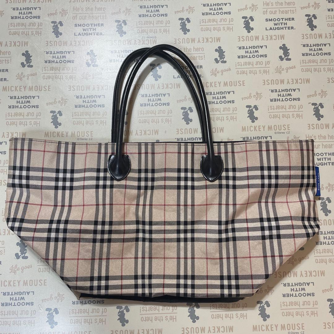 バーバリー ブルーレーベル ふね型バックです。 大になりますm(_ _)mBURBERRY BLUE LABEL;没有明显的损伤或污渍