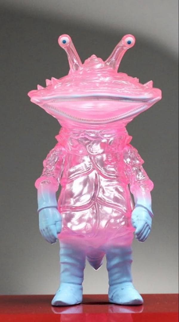 カネゴン　KAIJIN One up ソフビ　 ウルトラマン　 フィギュア