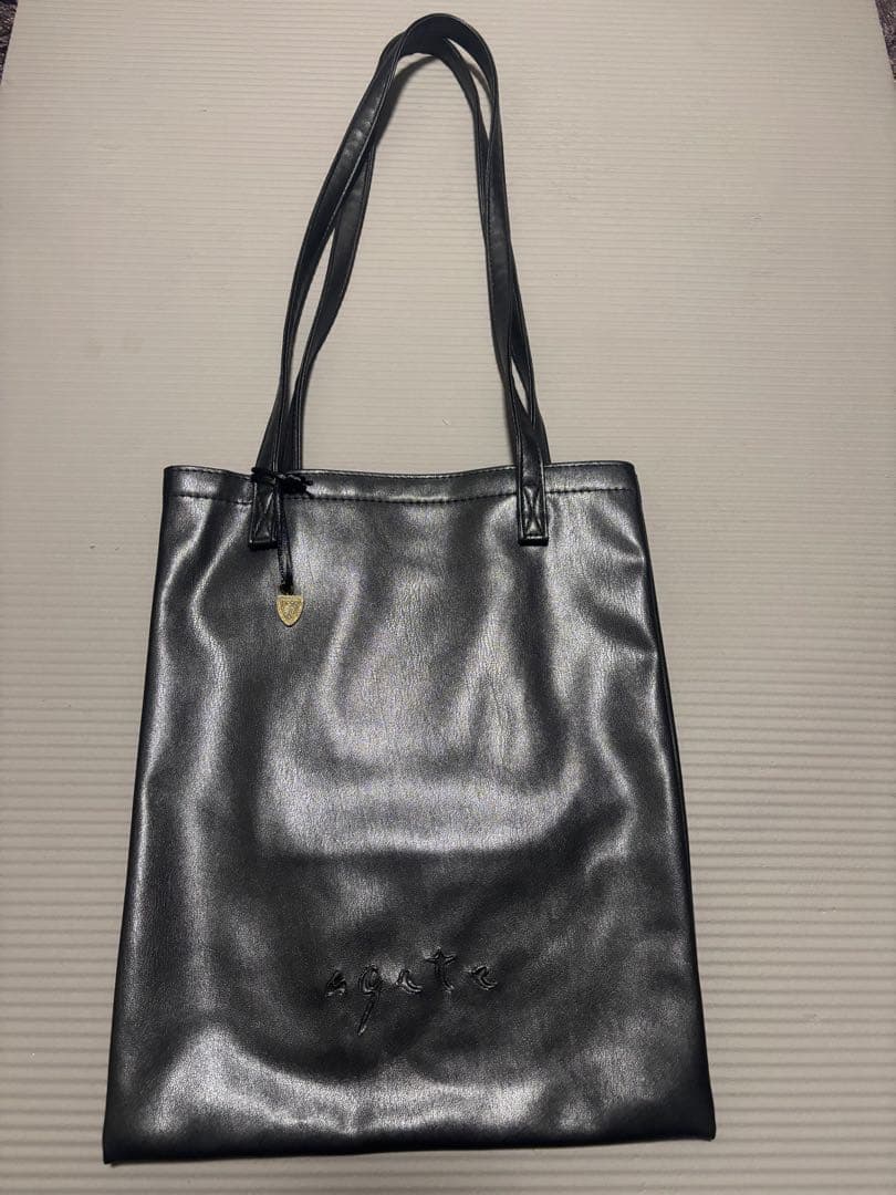 アガット　ノベルティバック　2025年