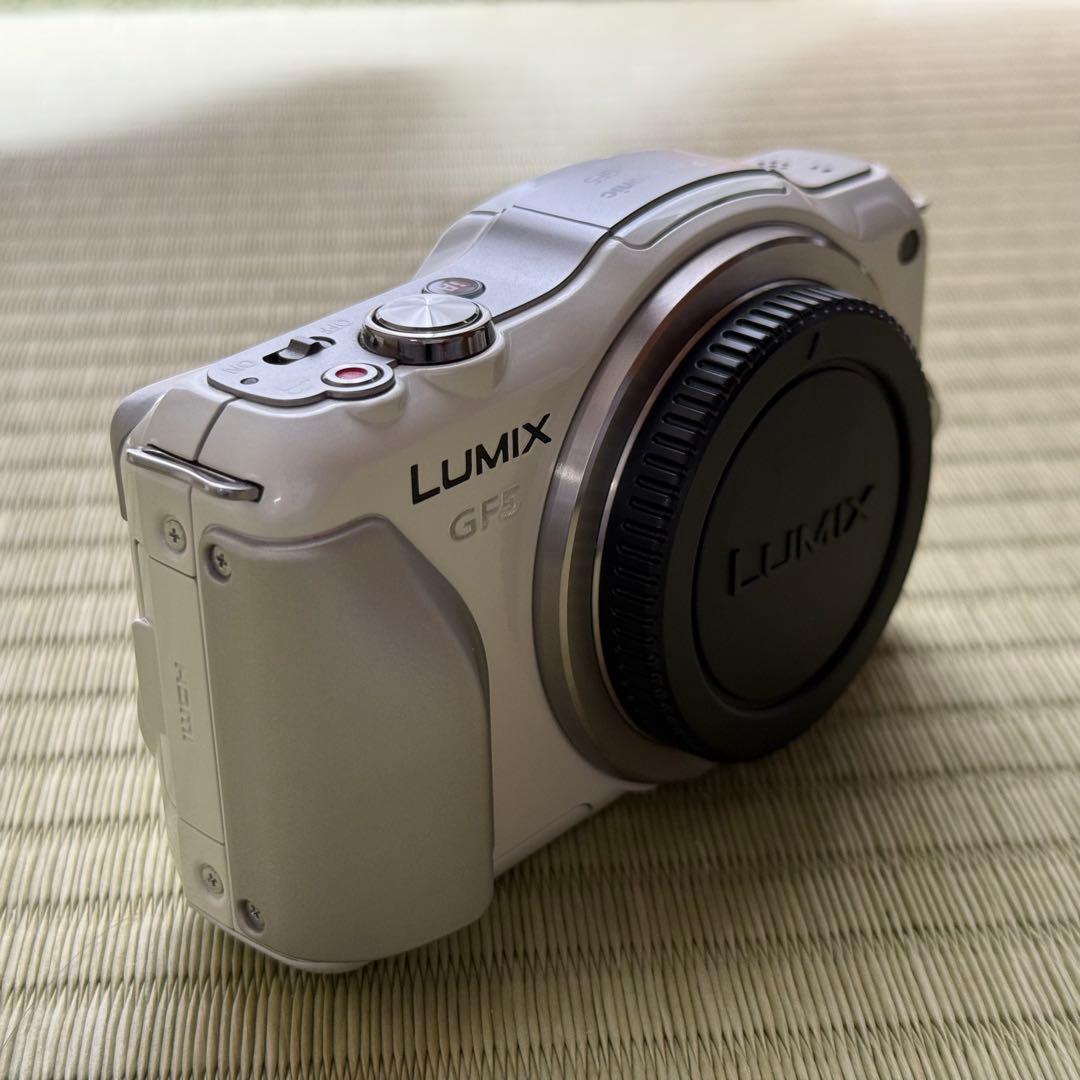 LUMIX DMC-GF5 ホワイト ミラーレス一眼Panasonic;没有明显的损伤或污渍