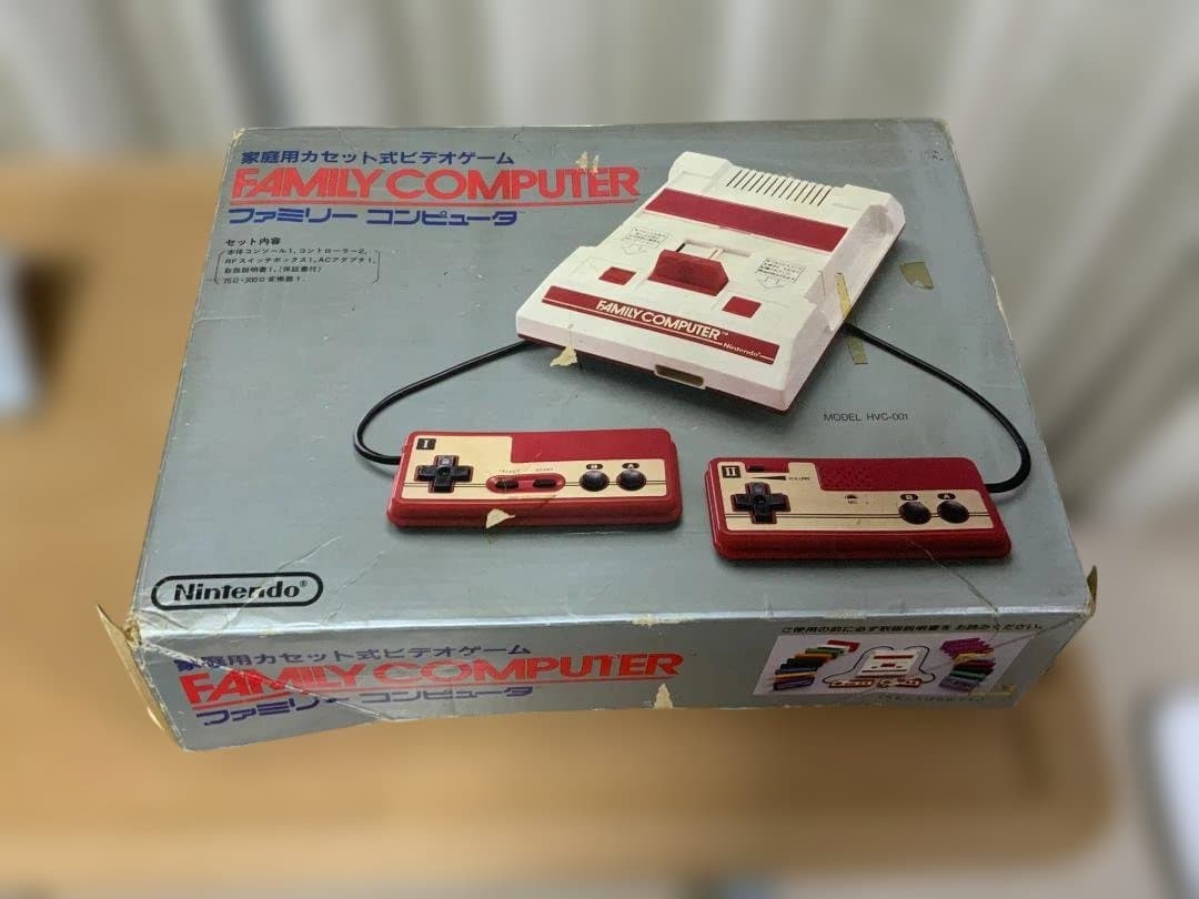 Nintendo ファミリーコンピュータ 本体