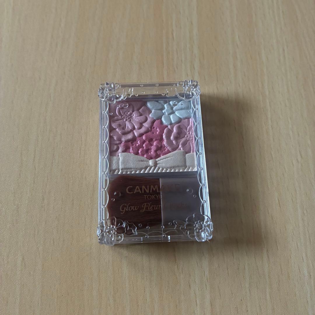 キャンメイク　グロウフルールチークスX 19