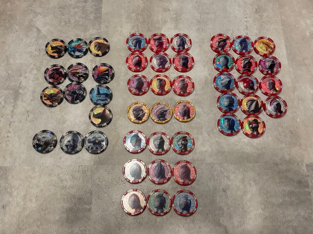 ウルトラメダル まとめ売りBANDAI;接近未使用