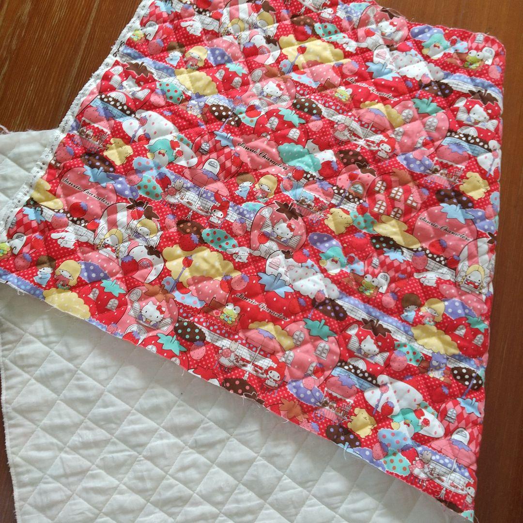 サンリオ/キャラMIX キルティング生地いちごタウン105×50cm2017年R