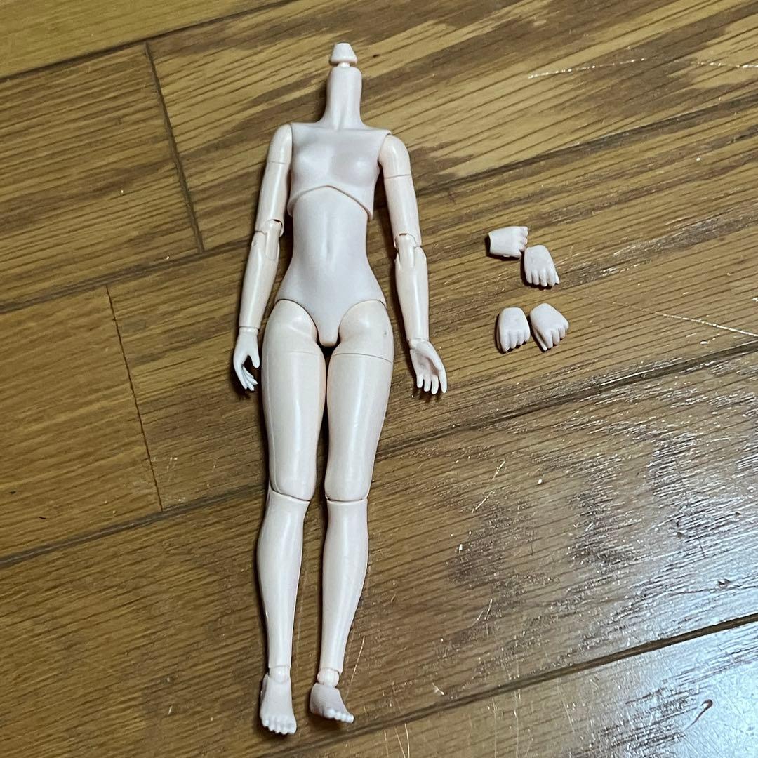 オビツ22 ボディObitsu Manufacturing;有些许损伤或污渍