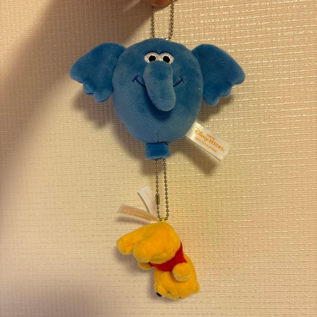 青い象とプーさんのストラップ ディズニーランド