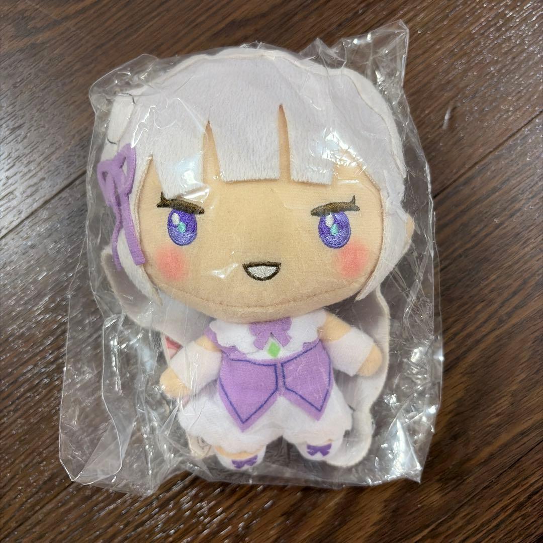 エミリア サンリオ ぬいぐるみ未使用