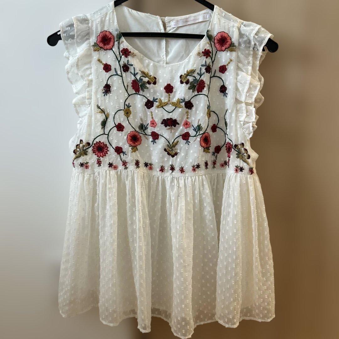 ZARA 花柄ブラウス